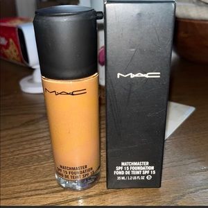 Mac foundation NW45